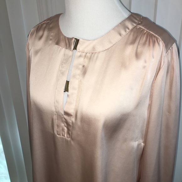 Limited blush long sleeve blouse - Picture 2 of 3